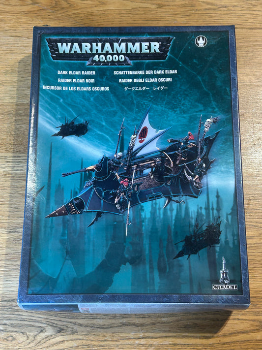 Drukhari Raider warhammer 40k opened box