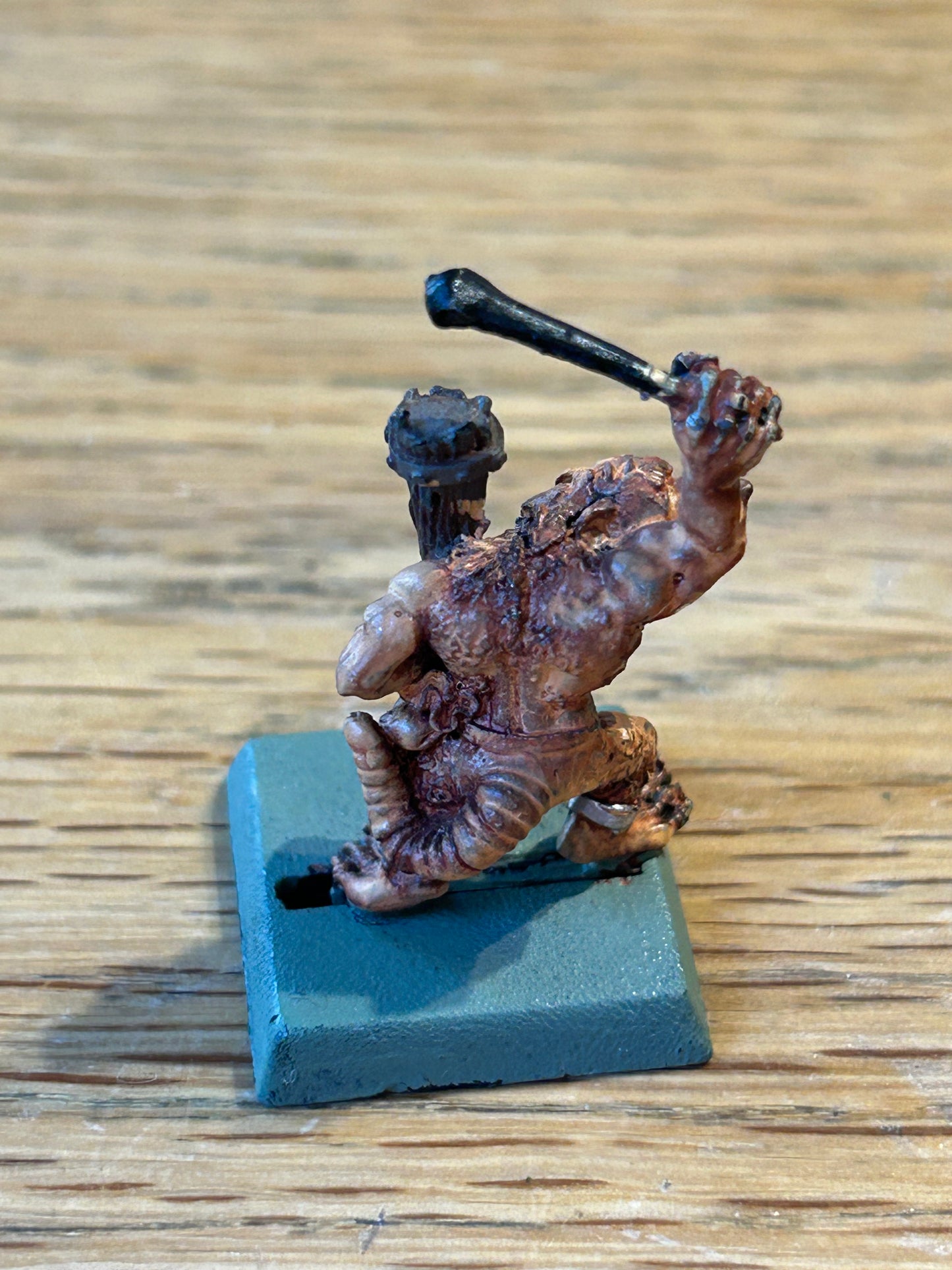 Warhammer fantasy skaven slave with sling