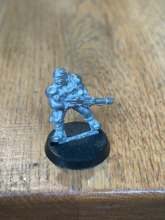 Imperial guard catachan jungle fighter trooper with lasgun