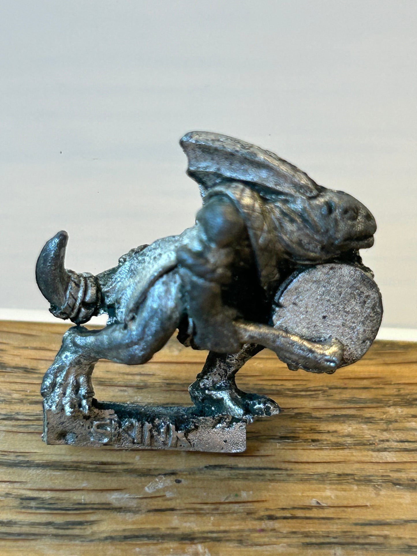 Warhammer fantasy skink musician