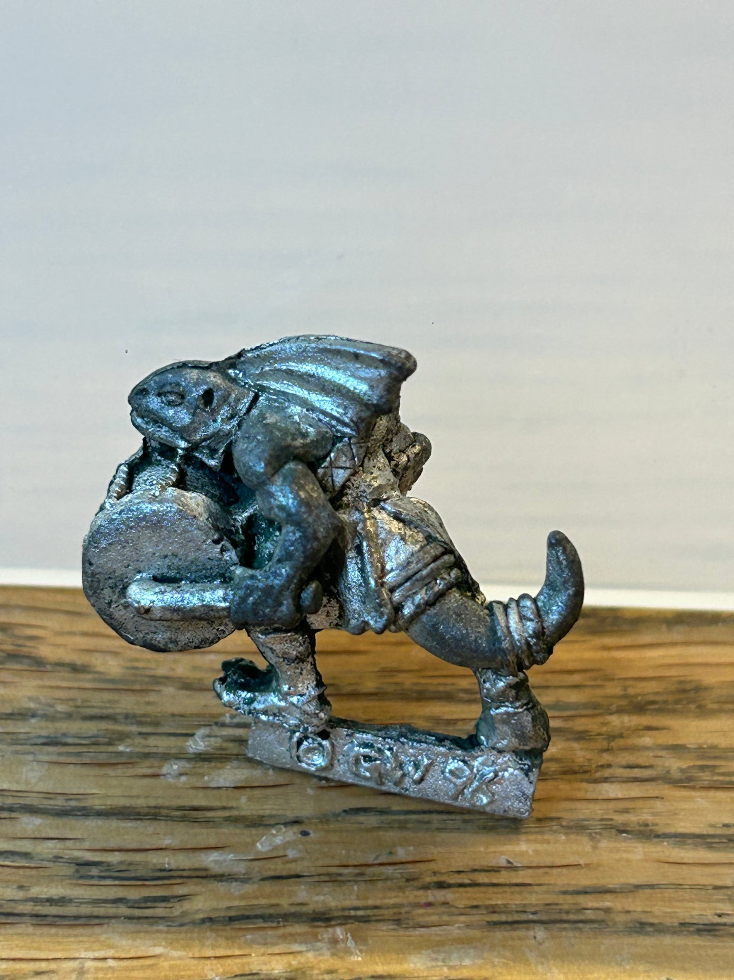 Warhammer fantasy skink musician