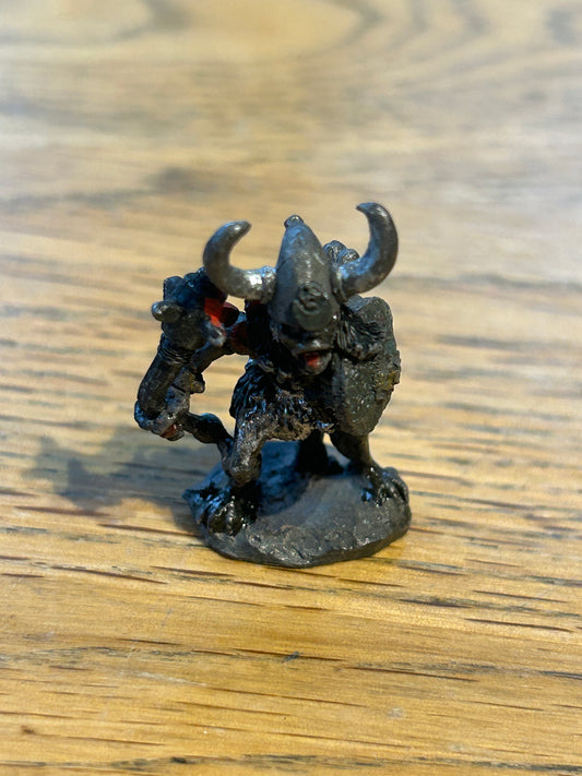 I’m Warhammer Fantasy C36 hobgoblin with mace  and shield