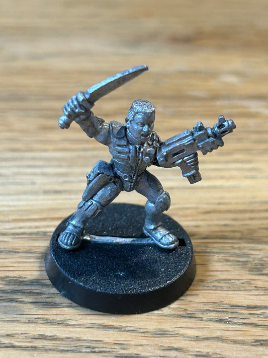 Van Saar Juve with knife and auto pistol Necromunda Metal Warhammer 40K