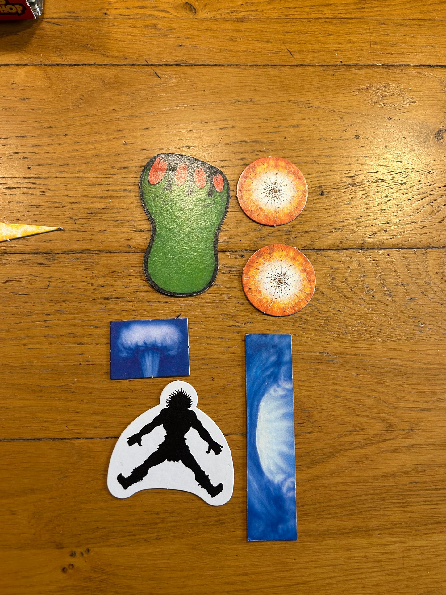 Warhammer fantasy 4th edition boxed set game plus battle magic (incomplete but more than enough to play) box has a hole at the bottom and some items have more wear than others