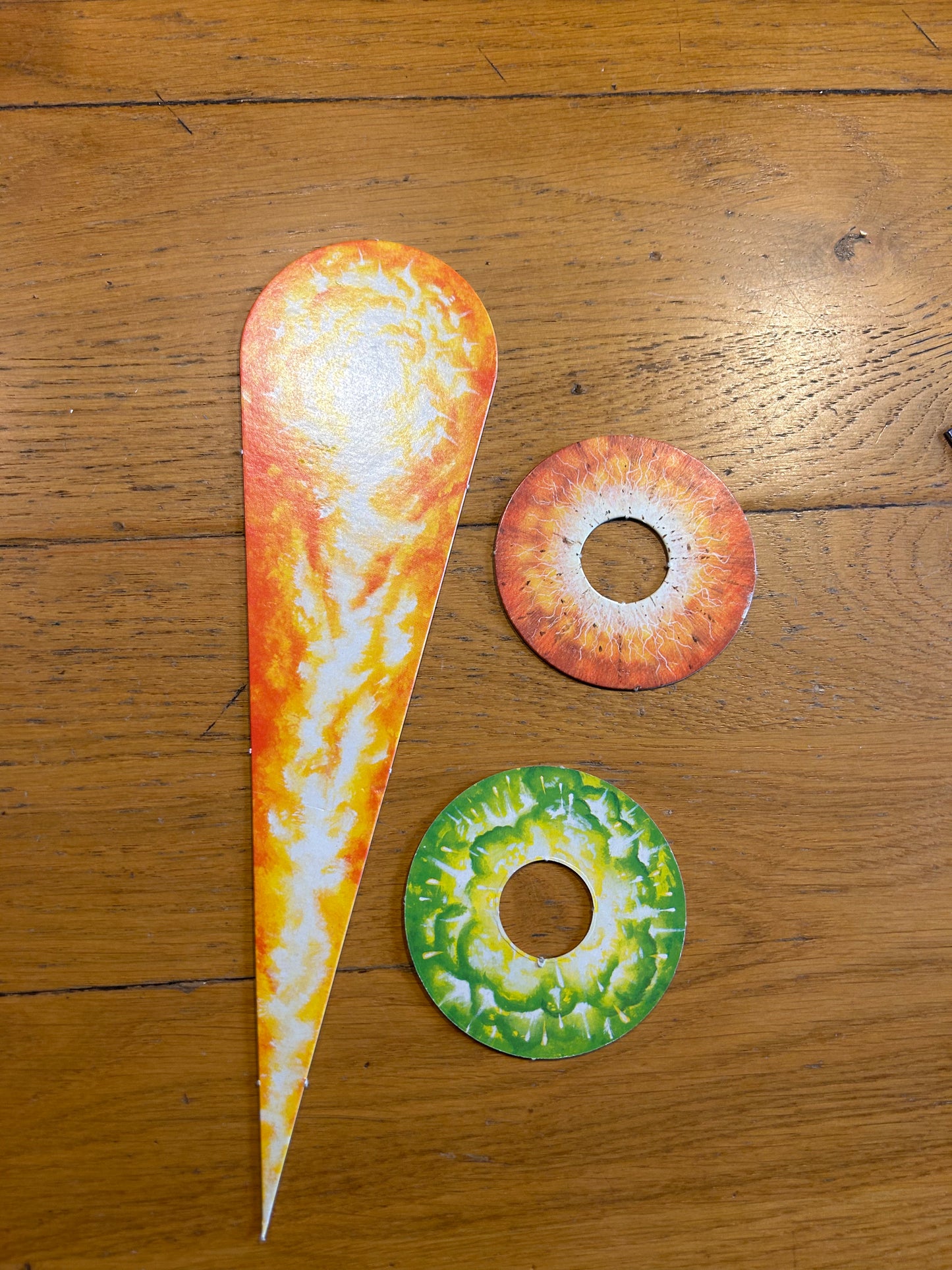 Warhammer fantasy 4th edition boxed set game plus battle magic (incomplete but more than enough to play) box has a hole at the bottom and some items have more wear than others