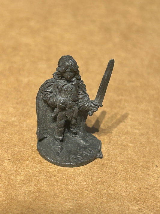 Ral Partha Fantasy Collector Series 02-010
High Elf w. Sword