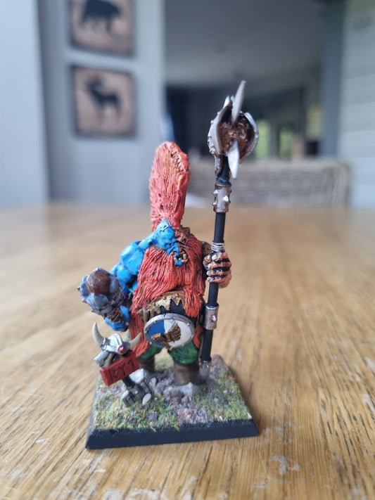 Warhammer fantasy ogre kingdoms ogre bull converted into an ogre slayer