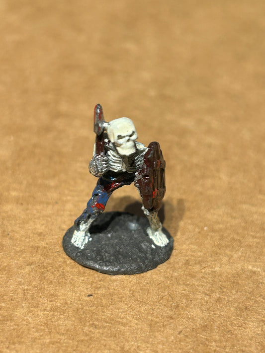 Warhammer fantasy undead fantasy tribes Skeleton Attacking w. Axe & Shield FTS5