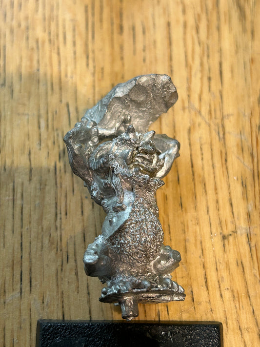 Citadel C20 Cave Troll with Stone - Metal