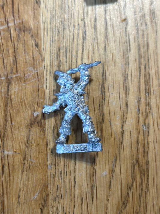 Warhammer fantasy c22 dark elf repeating crossbow loader 2