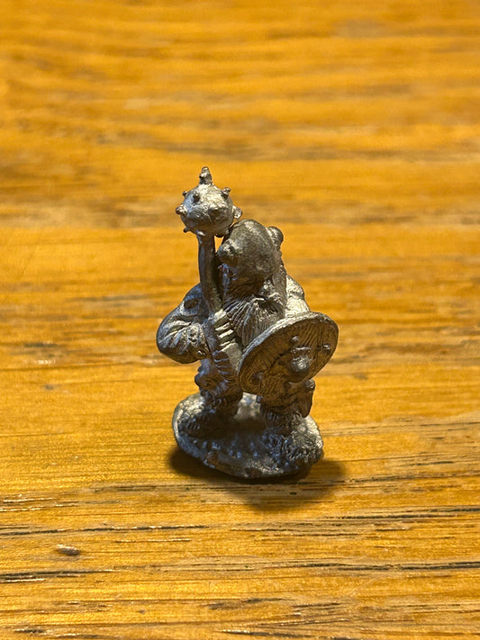 FTD4 Dwarf with mace and axe and shield Fantasy Tribes Citadel Pre Slotta C07 warhammer fantasy