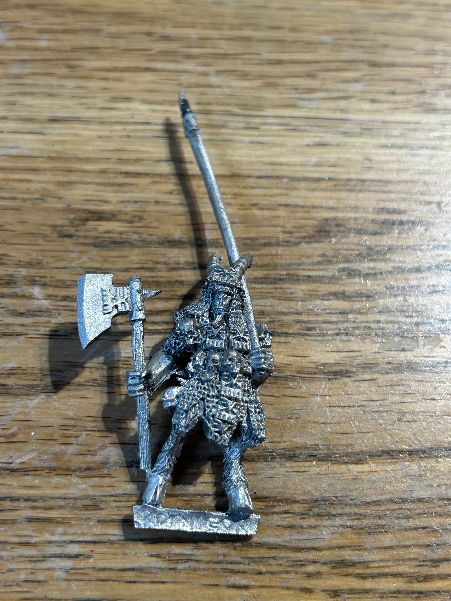 CHAOS Beastmen KHORNGOR STANDARD BEARER metal GW Middlehammer Khorne (missing banner cloth part)
