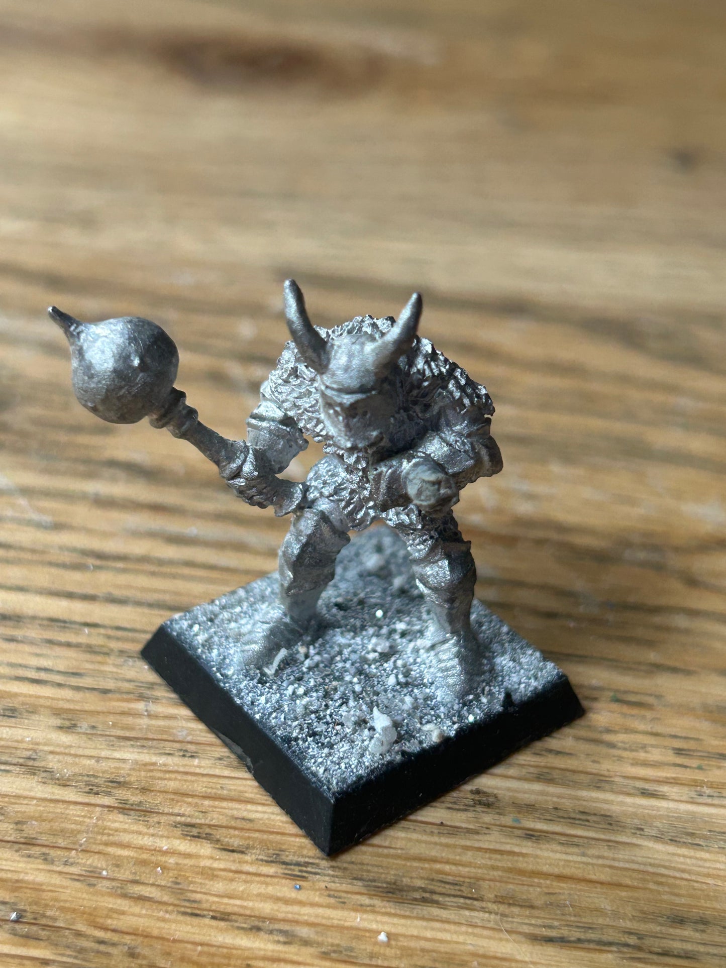 GW Citadel Warhammer 0213 Chaos Marauder / Thug Kvan the Crusher 1980s OOP