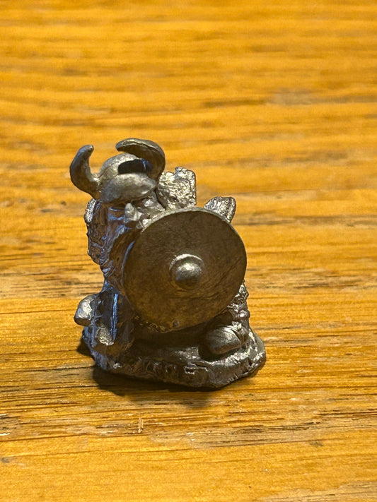 Citadel Miniatures Northern Dwarf C06 (84-03)
Luk Aruk / Leif Hornhelm