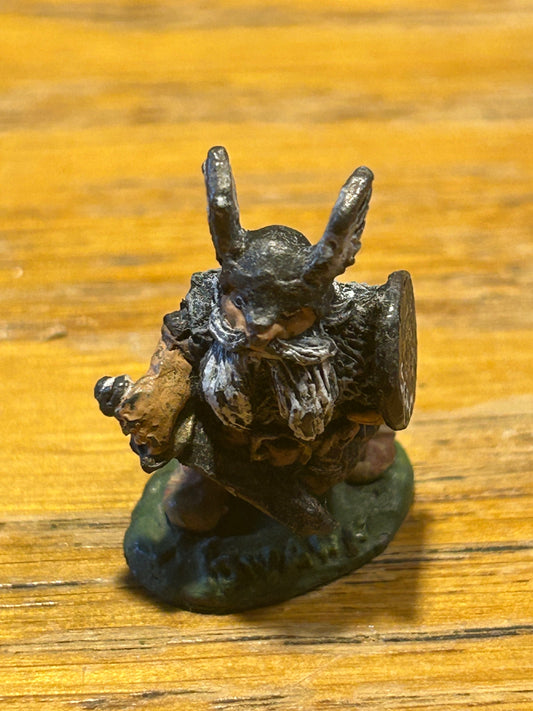 Citadel Warhammer classic 80s pre-slotta C06 Northern Dwarf 
 warhammer fantasy