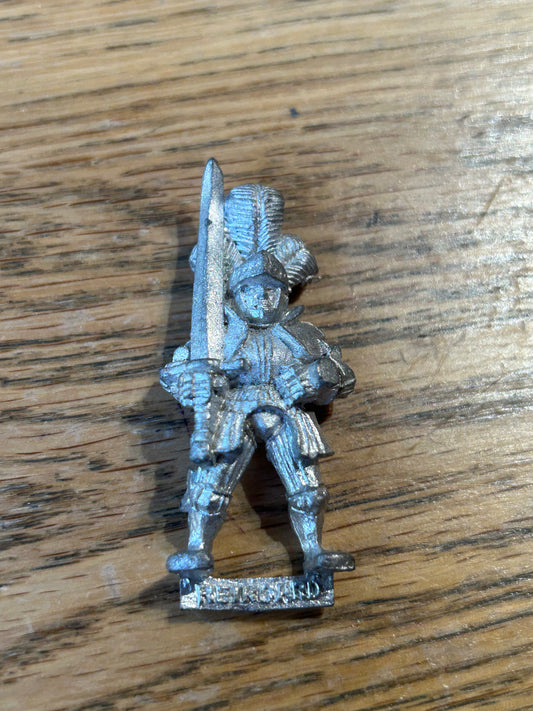 Warhammer Fantasy Old World reiksguard with great sword