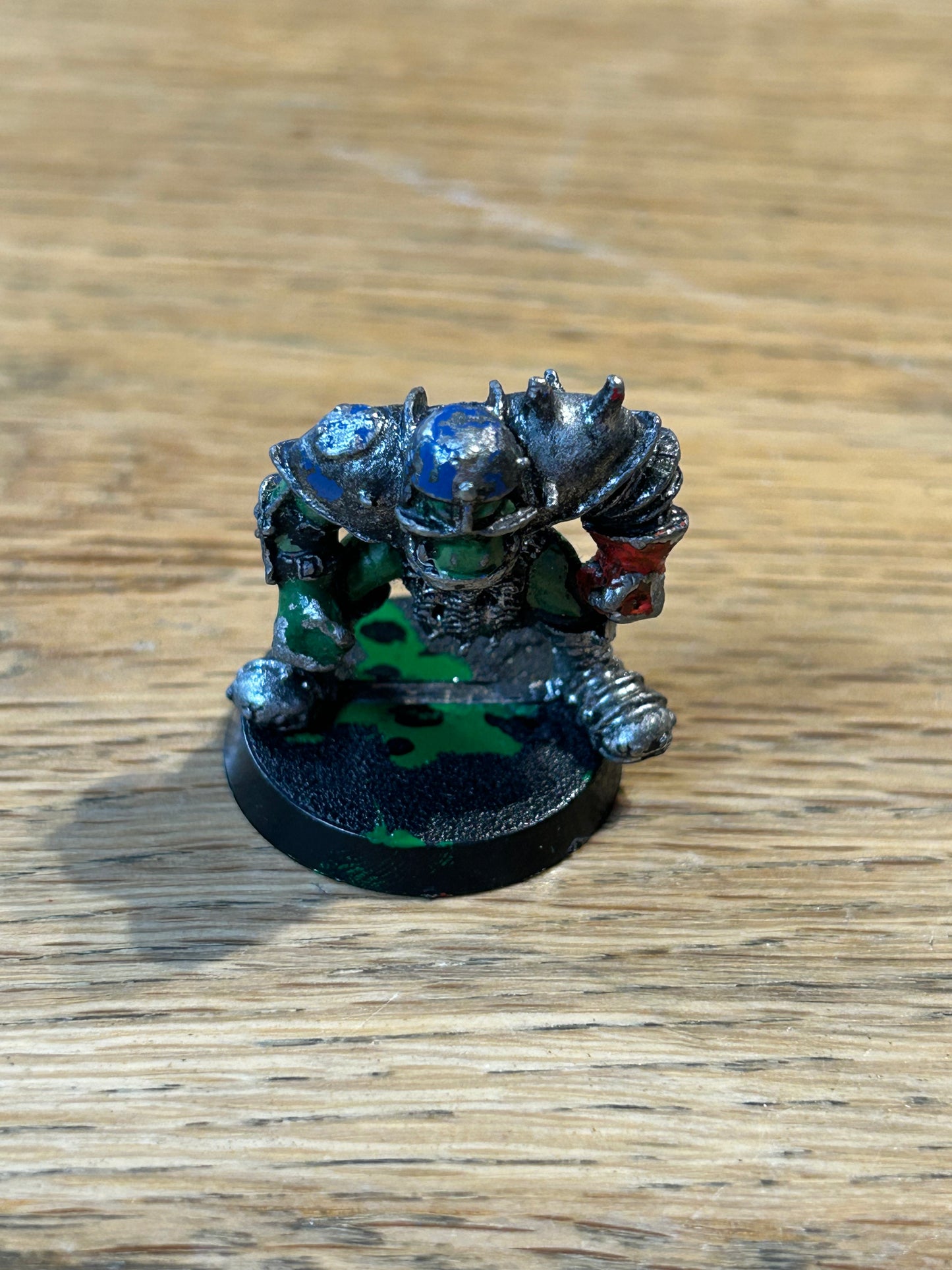 Warhammer: Blood Bowl - Orc lineman (oop metal)