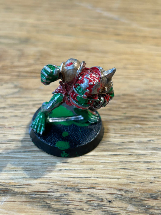Warhammer: Blood Bowl - Orc catcher(oop metal)