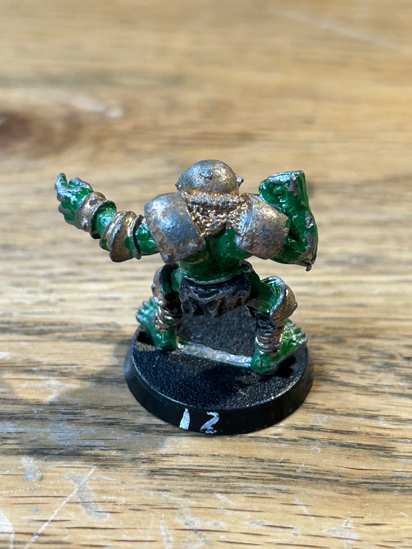 Warhammer: Blood Bowl - Orc thrower chucka (oop metal)