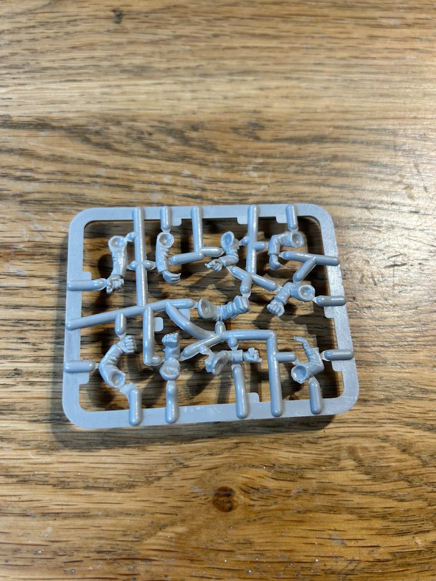 Warhammer 40k Rogue Trader Imperial Army Imperial Guard Arms Sprue OOP 80's