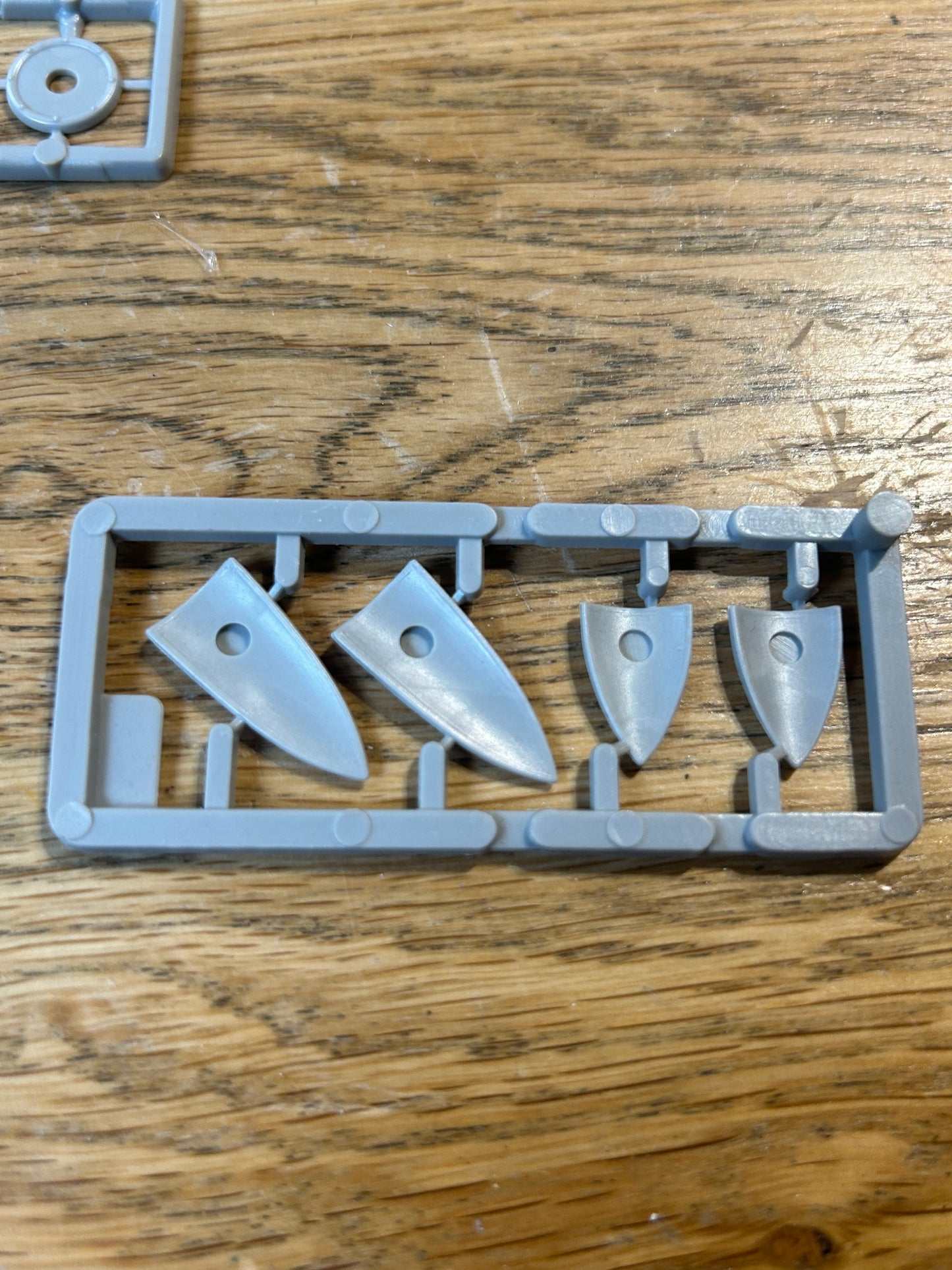 Warhammer - Classic Shield Sprue - elf shields