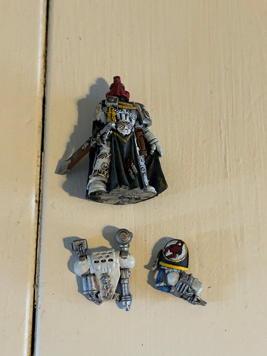Warhammer 40k red scorpion custom apothecary
