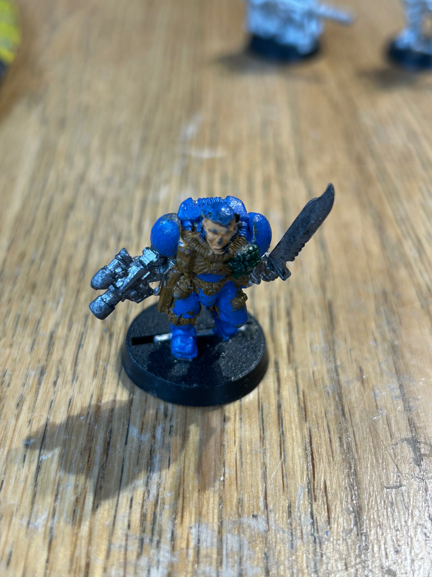Scout - bolt pistol & sword - Space Marine - Metal -
