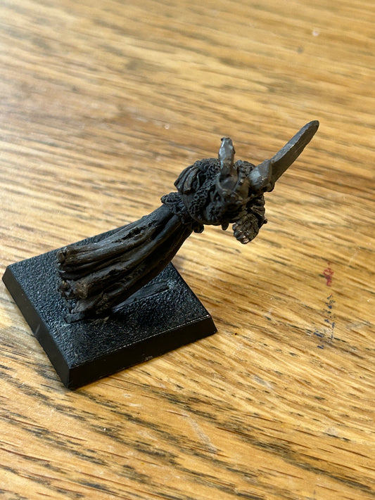 Citadel ME 73  Barrow Wight Gliding w. Sword undead night horrors