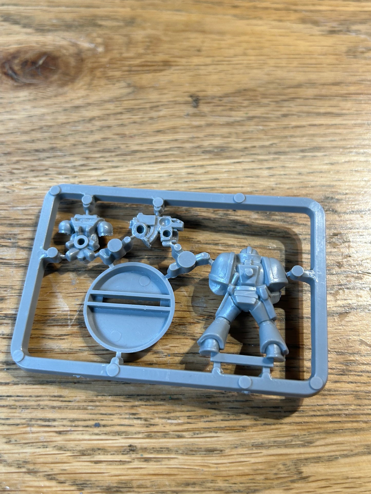 Warhammer 40k space marine tactical marine second edition Sprue (7 available)