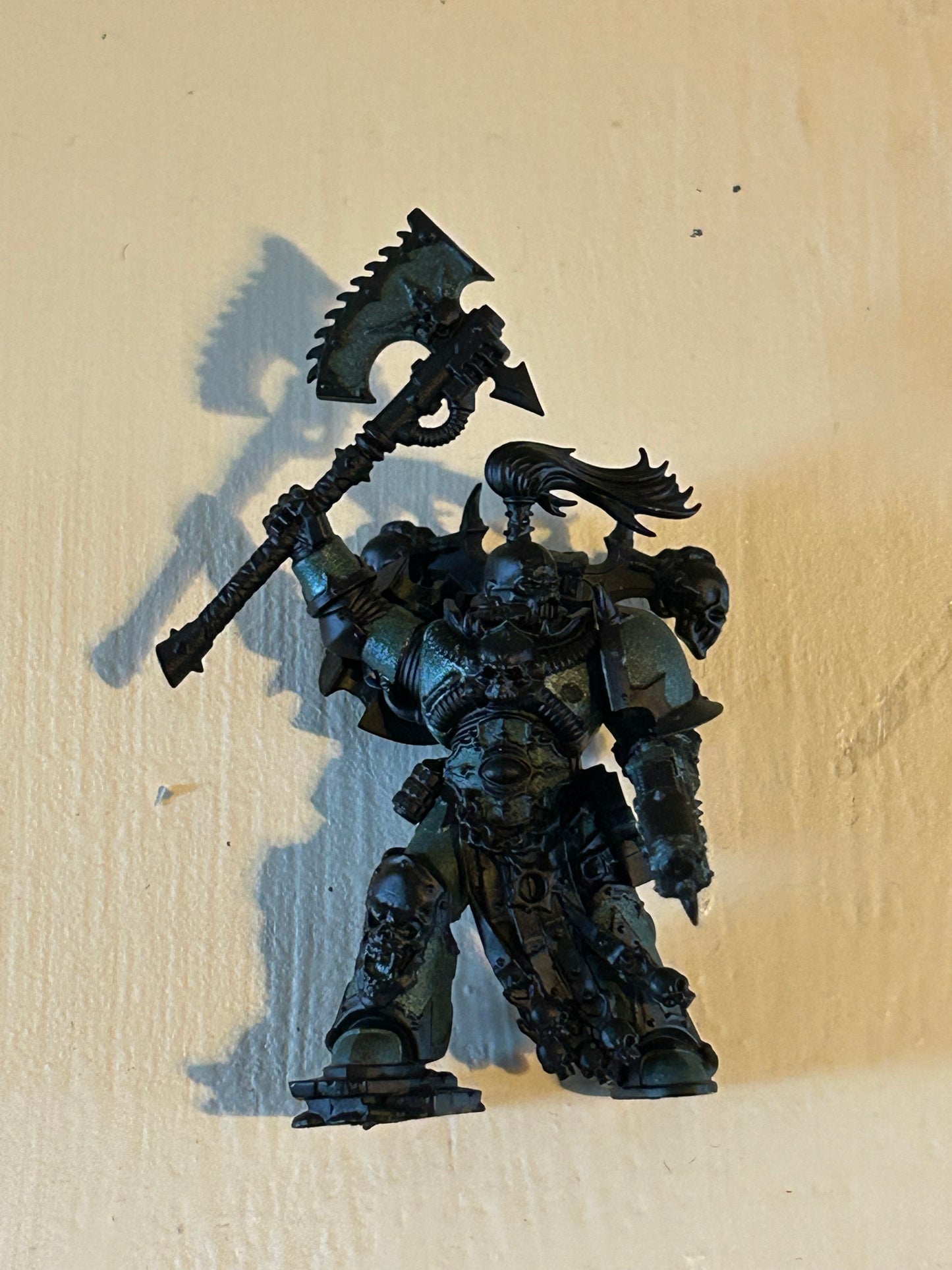 Warhammer 40k chaos space marines plastic aspiring champion with chainaxe and plasma pistol