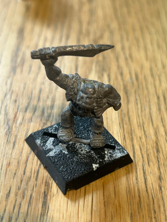 Warhammer - Orcs & Goblins - Marauder - Classic MM20 Orc Warrior w/ Sword OR14