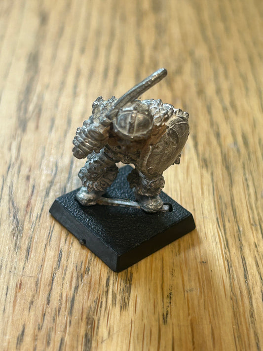 Citadel Warhammer classic 80s Reg Renown RR15 Despoiling Hobgoblin Trooper