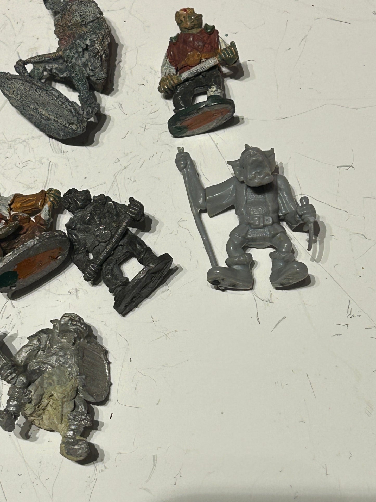 Citadel preslotta orcs lot ( mostly broken weapons but one literally with lead rot)