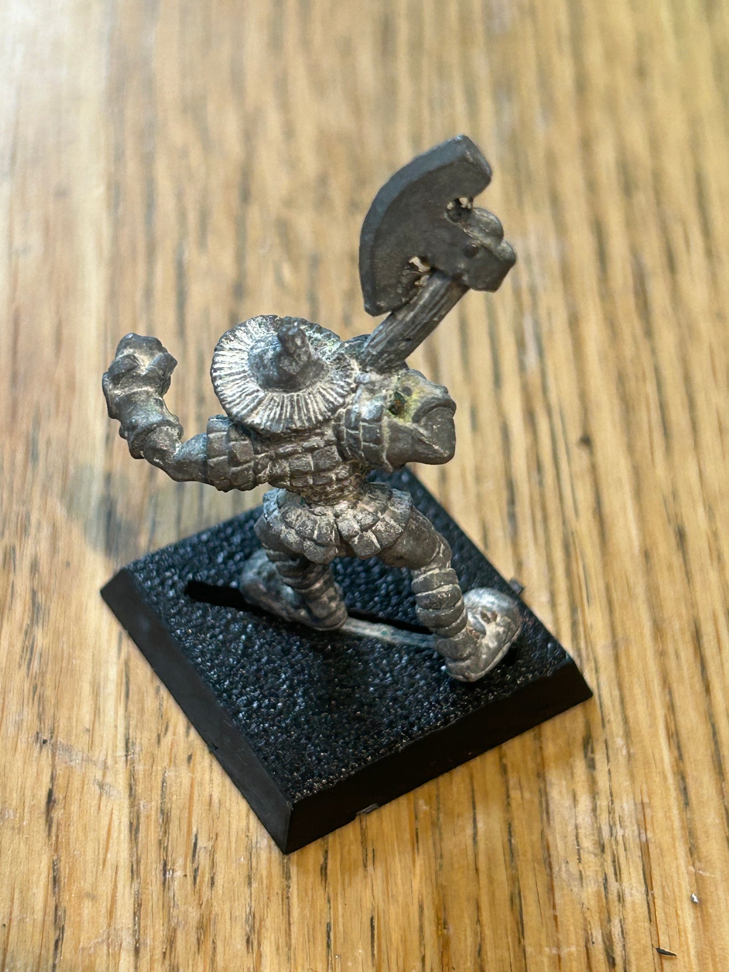 Warhammer fantasy marauder miniatures orc warrior with hand axe x1