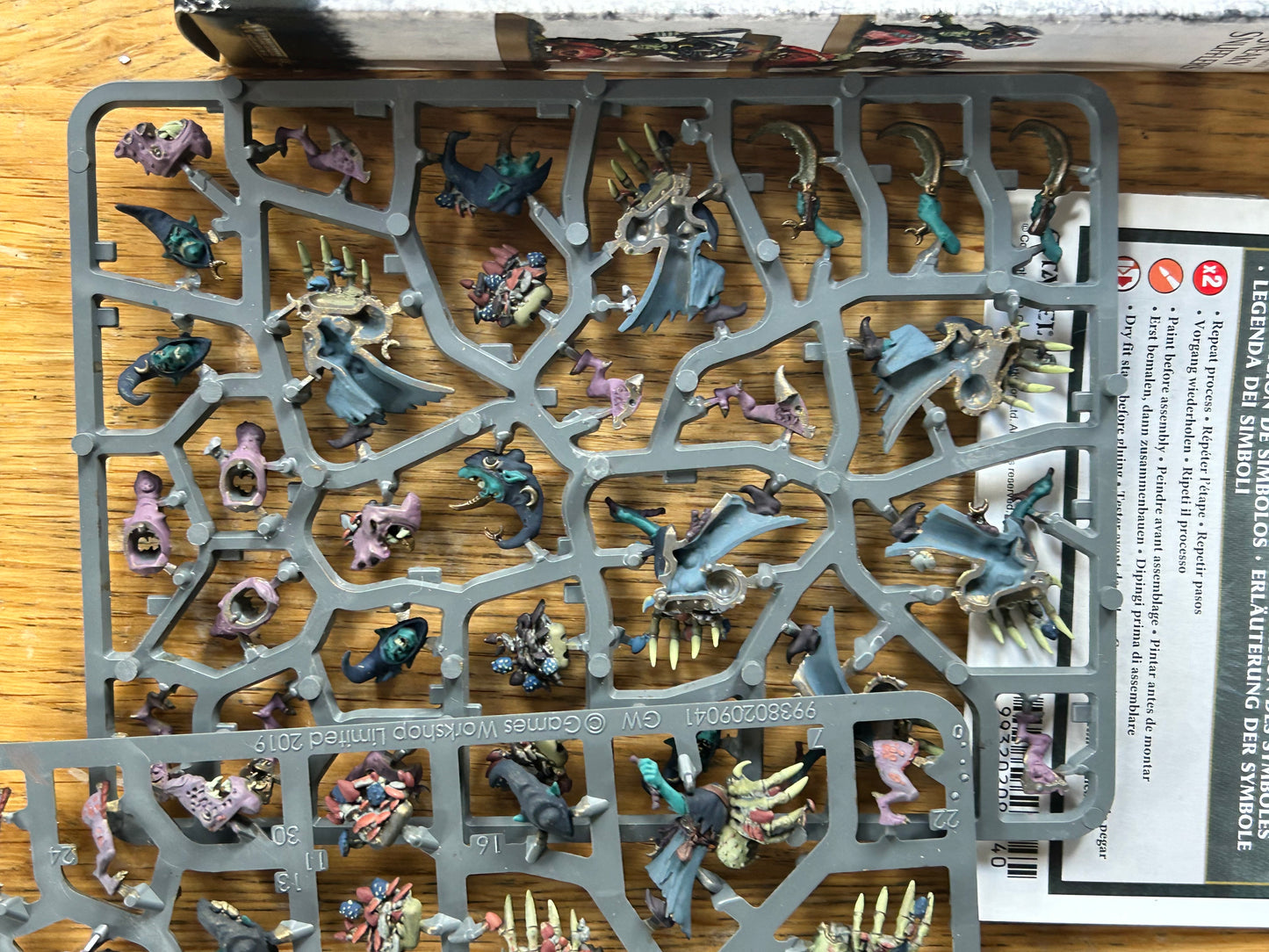 Warhammer Age of Sigmar Gloomspite Gitz Sneaky Snufflers painted on Sprue
