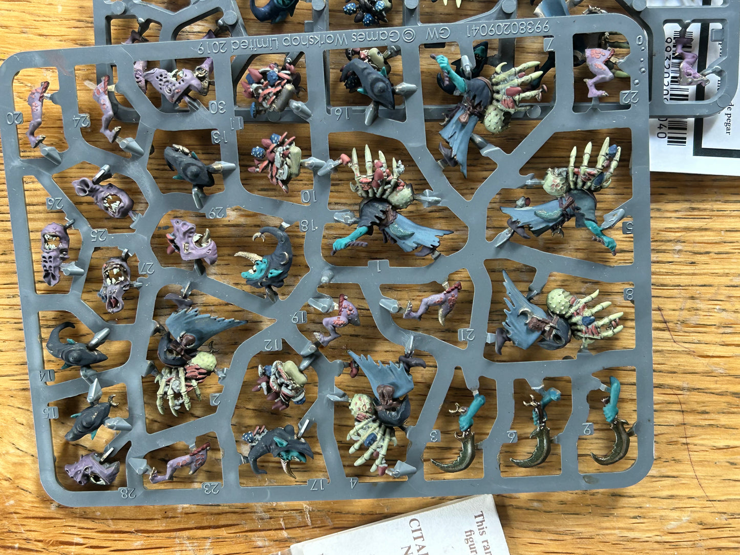 Warhammer Age of Sigmar Gloomspite Gitz Sneaky Snufflers painted on Sprue