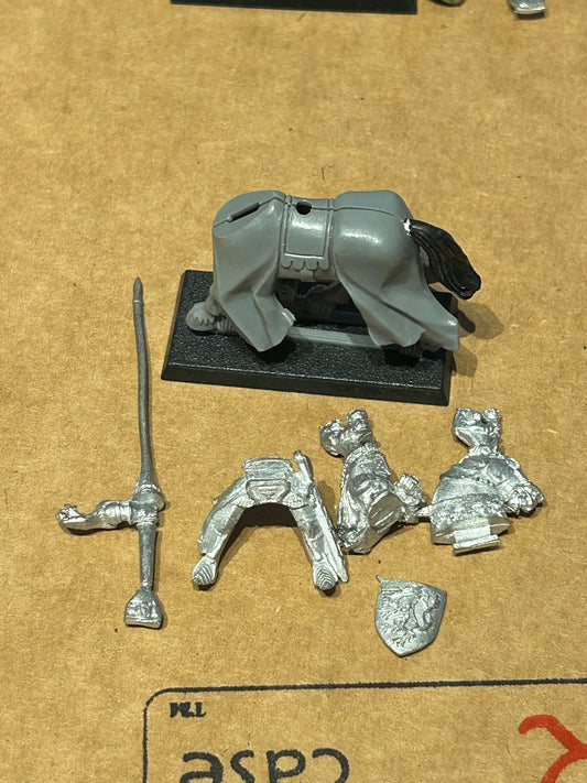 Warhammer fantasy bretonnian grail knight 5th edition