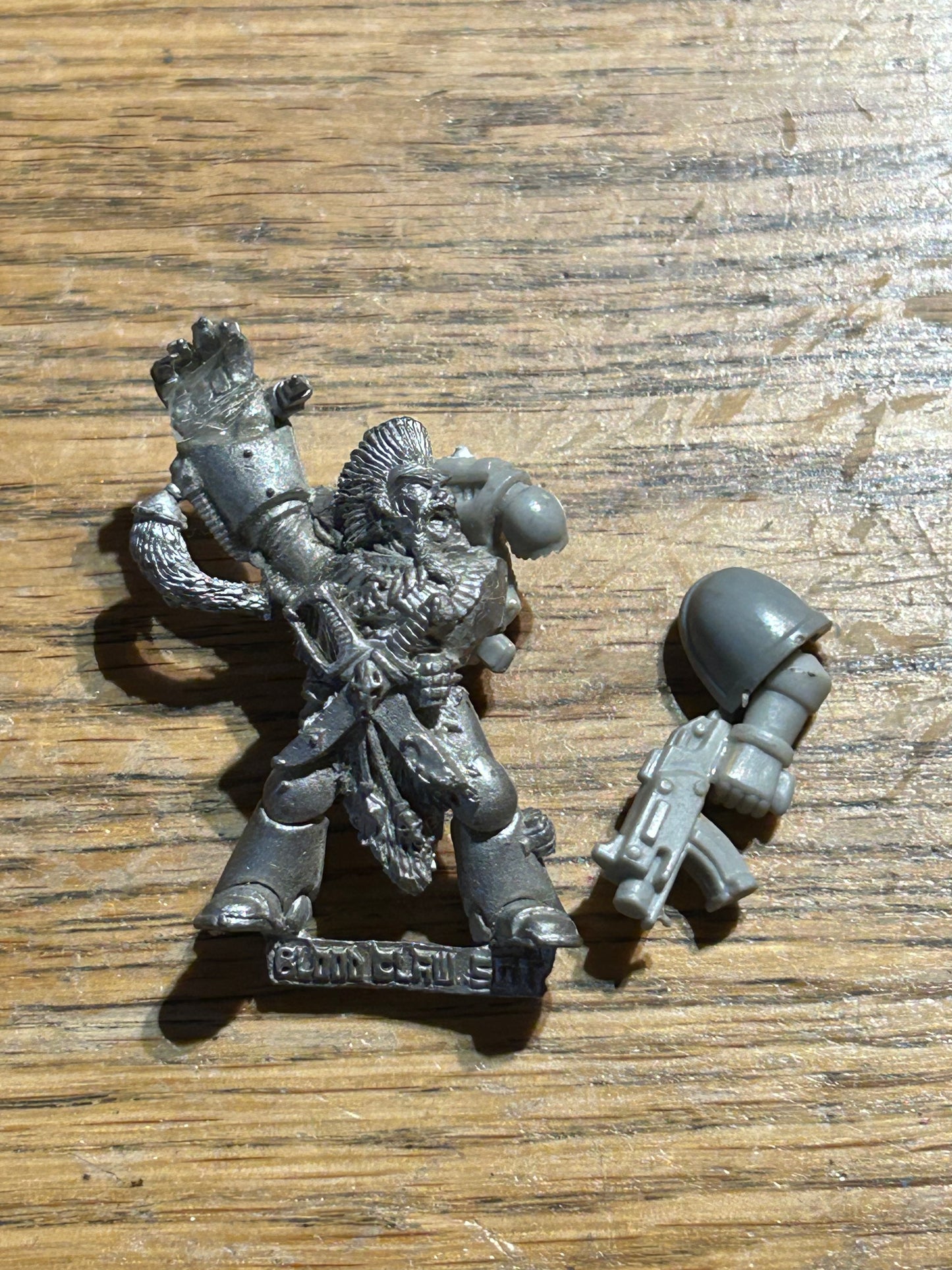 Space Wolves - Blood Claws Sergeant with Power Fist (Warhammer 40k) Metal