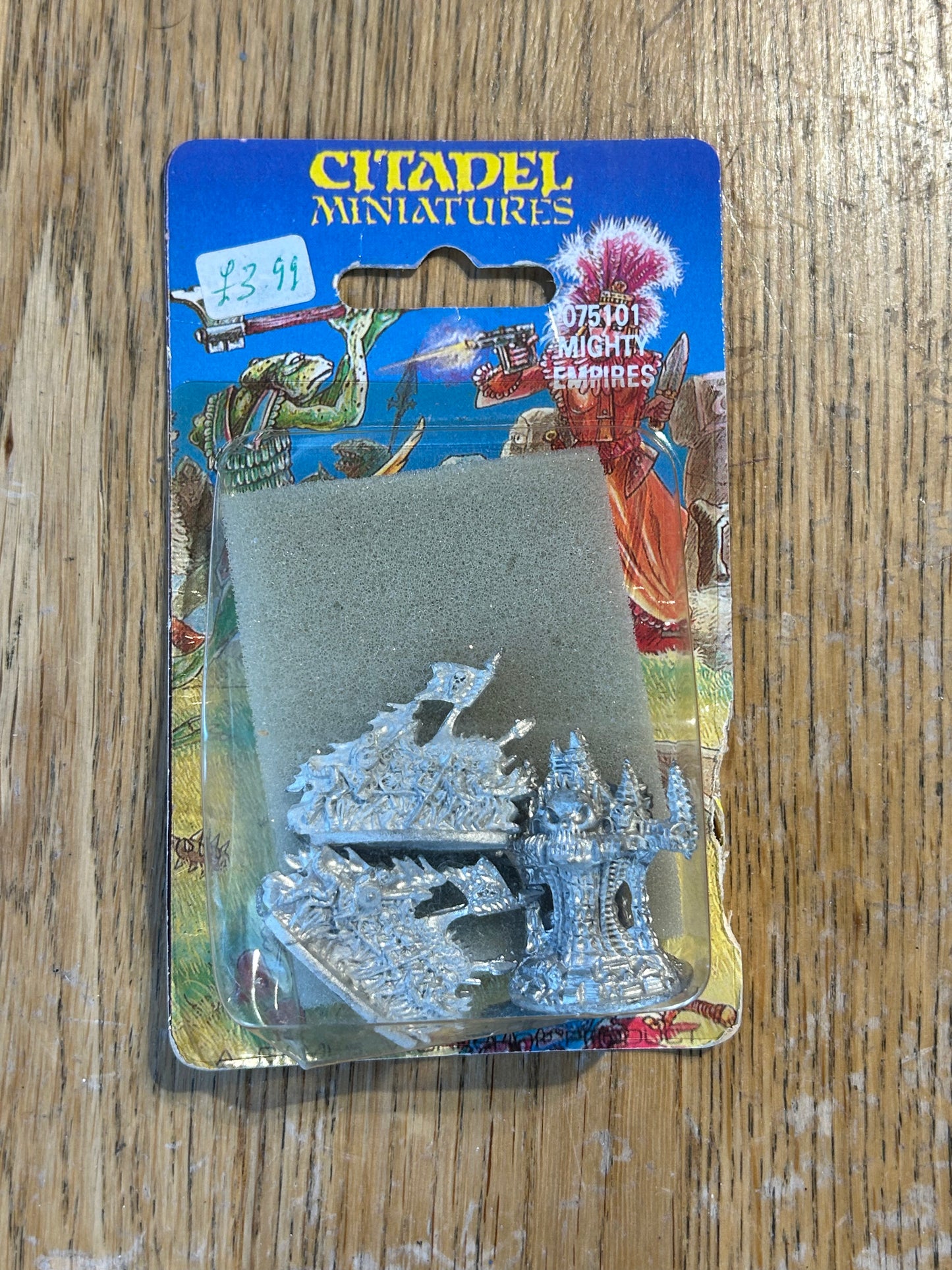 Warhammer fantasy mighty empires necropol and banners