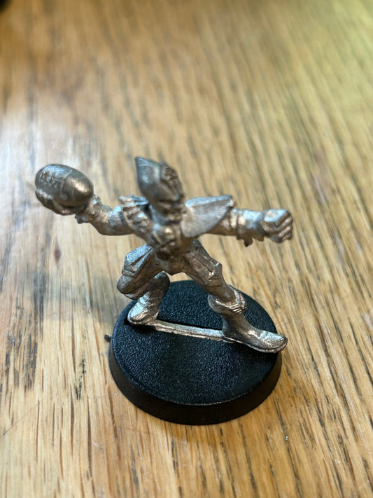 Bloodbowl Games Workshop Dark Elf Thrower 3rd Edition 1993