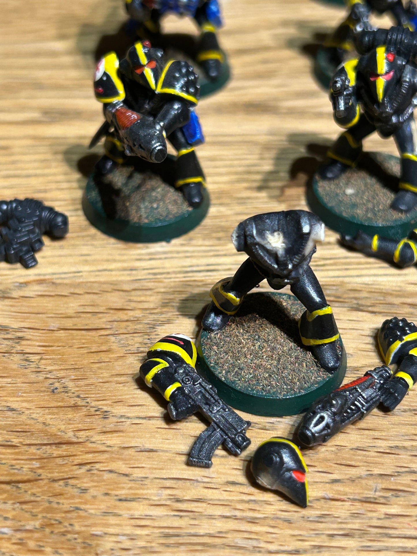 Warhammer 40k rogue trader RTB1 space marines x 12 (missing 2 backpacks)