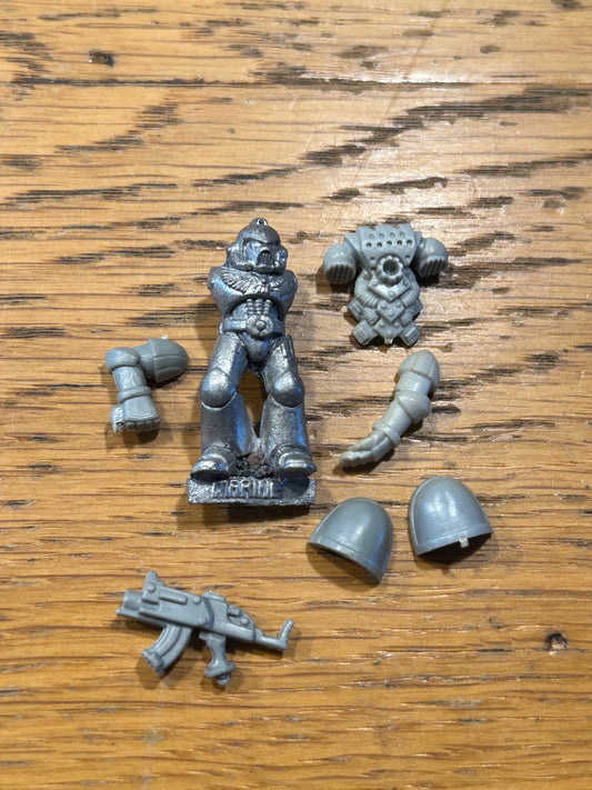 Classic Space Marine  - tactical marine Warhammer 40K Metal (has been stripped)