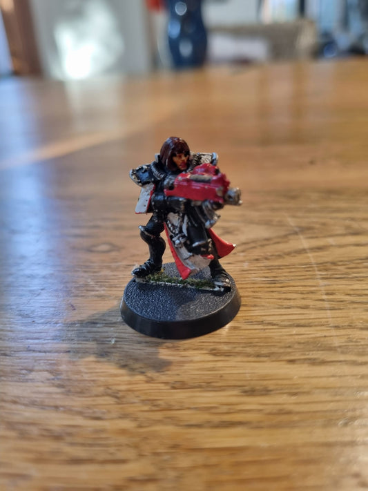 Warhammer 40k sisters of battle sister with bolt gun (no backpack )