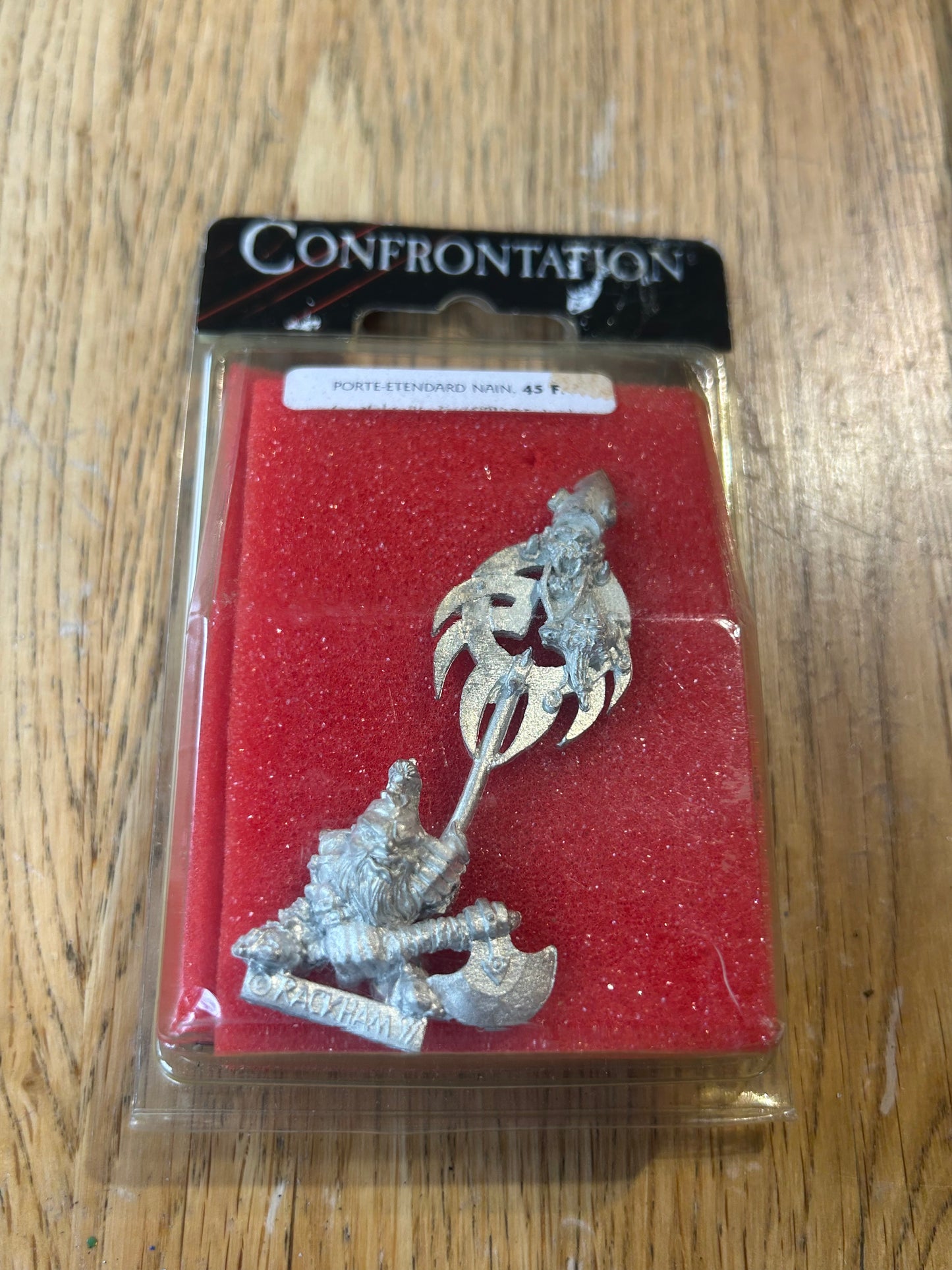 Confrontation Rackham NAPE 01 Dwarf Standard Bearer Blister Pack