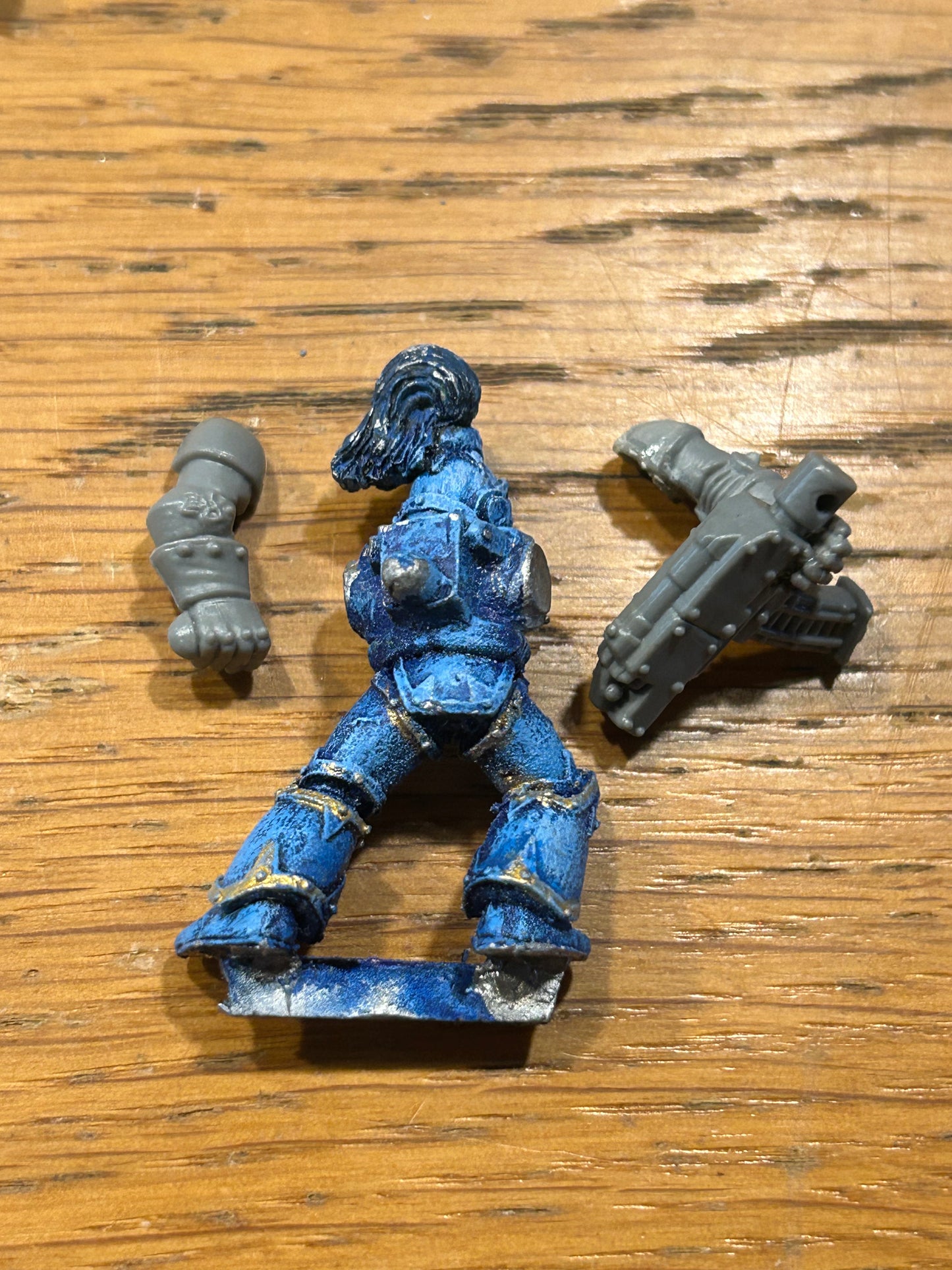 Warhammer 40k chaos space marines second edition space marine (no backpack or shoulder pads)