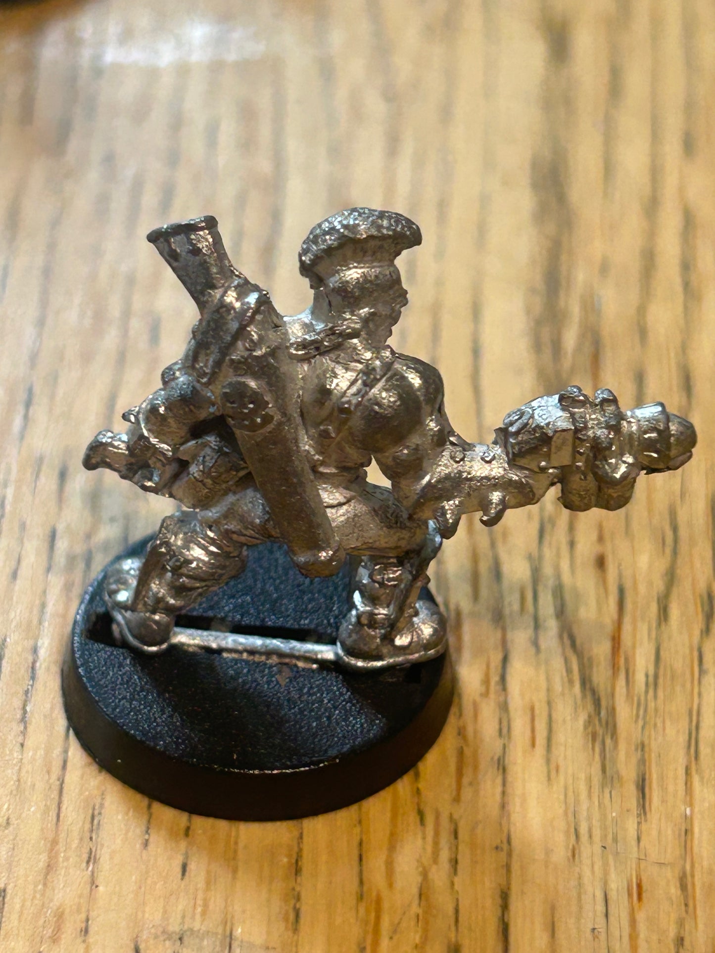 Necromunda Goliath ganger hand flamer and shotgun
