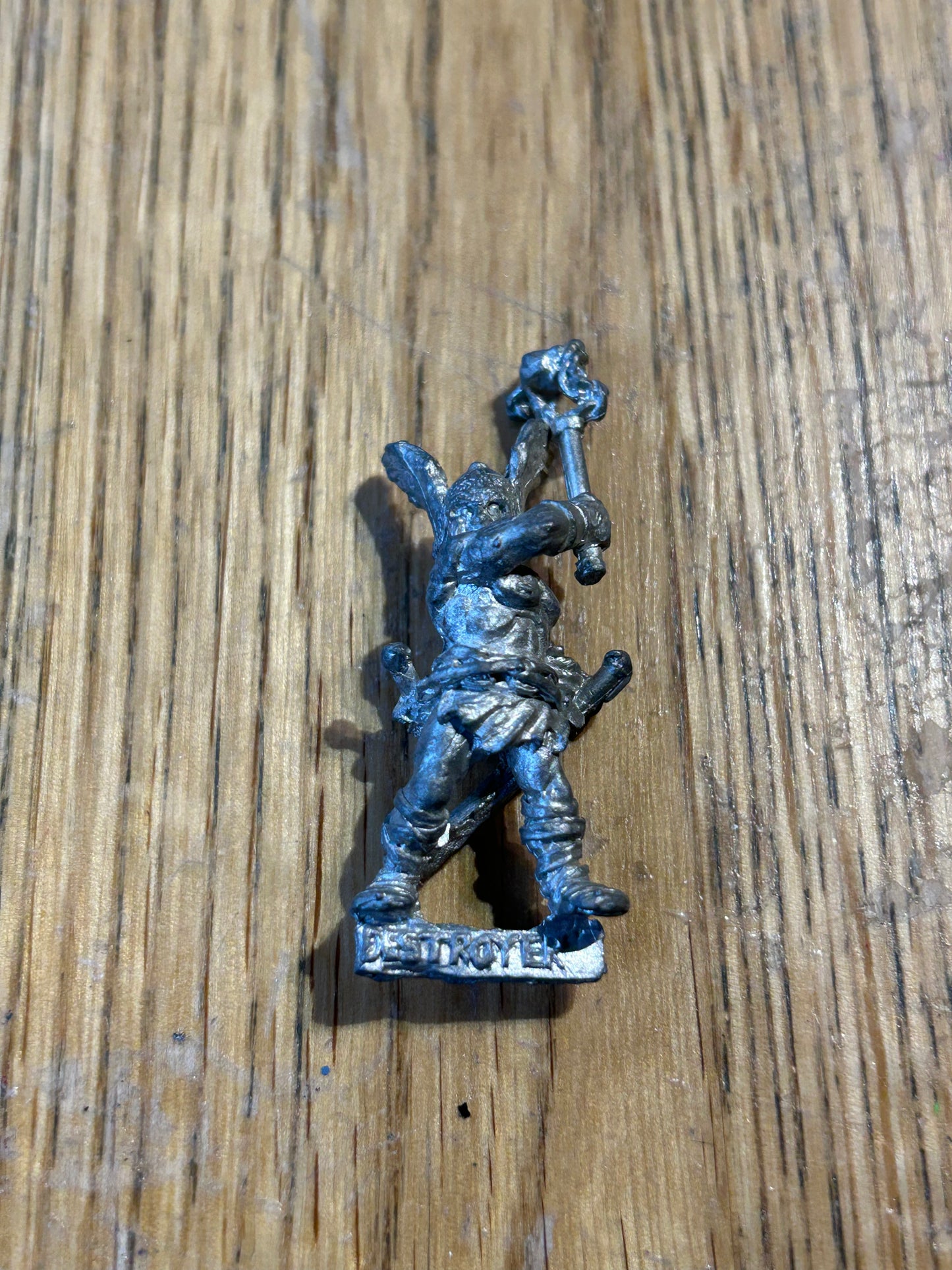 Warhammer Fantasy Barbarian F3 Norse with flail