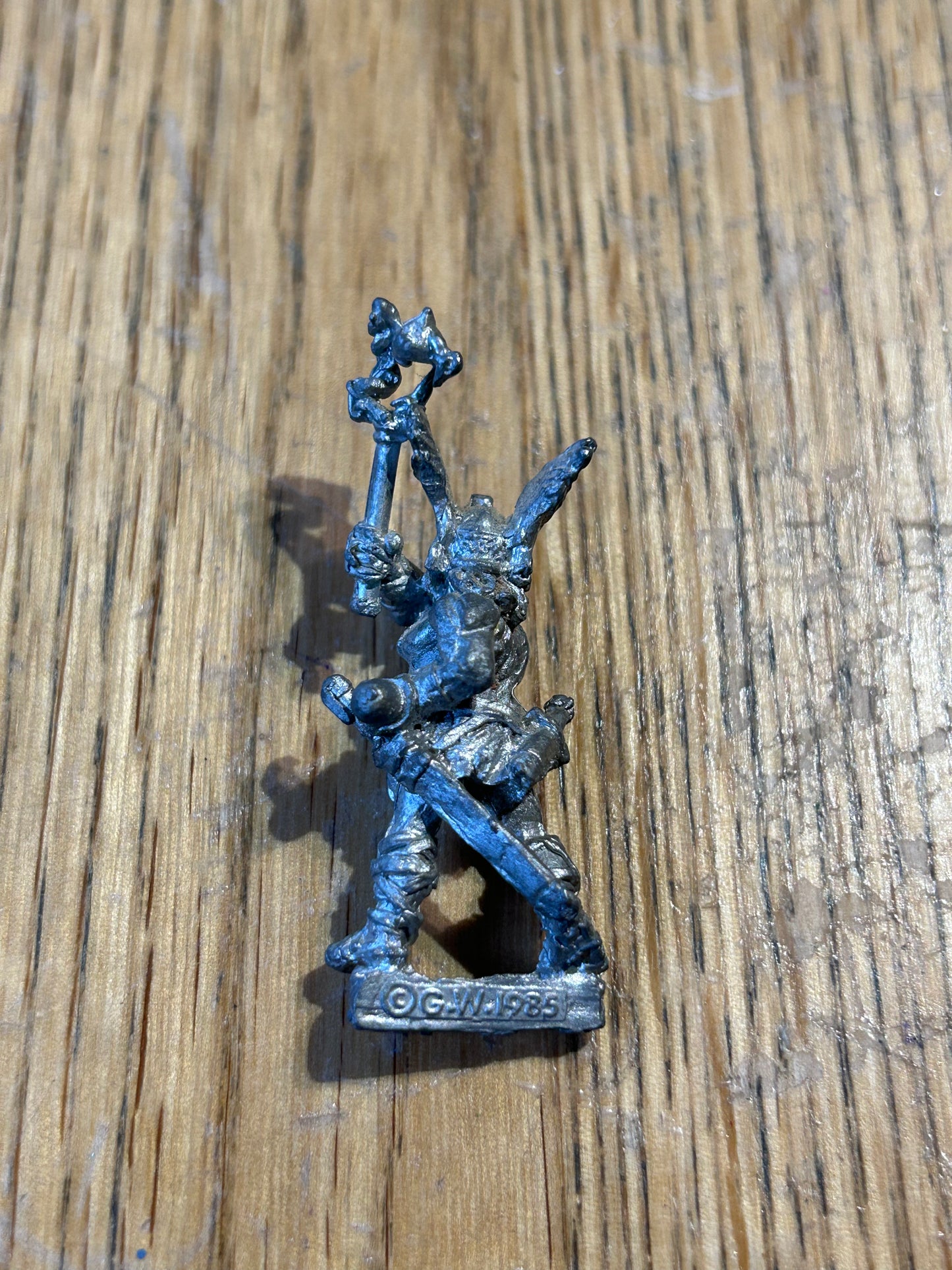 Warhammer Fantasy Barbarian F3 Norse with flail