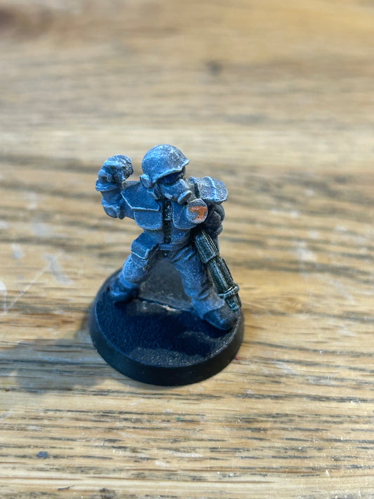 Imperial Guard Las Gun & Respirator RT501 Rogue Trader Metal Citadel