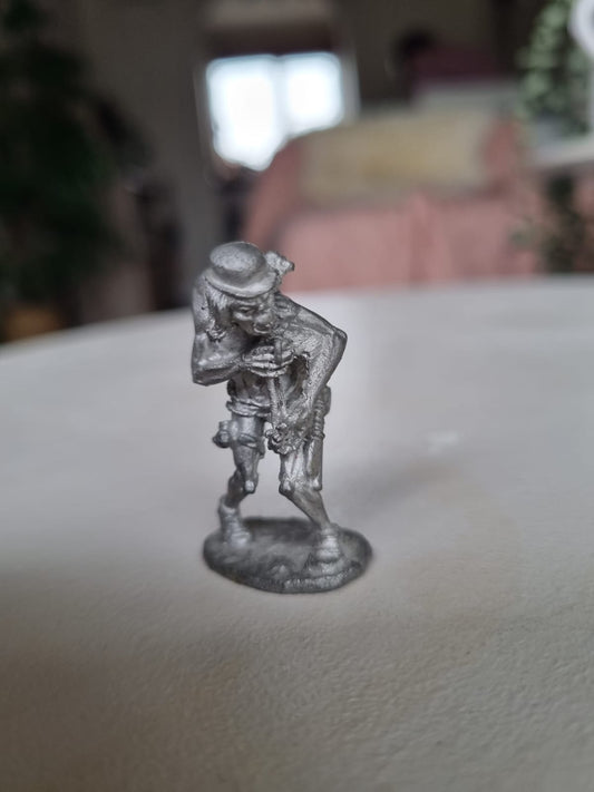 Citadel titan distributors judge dredd Fink angel and ratty 45mm miniature